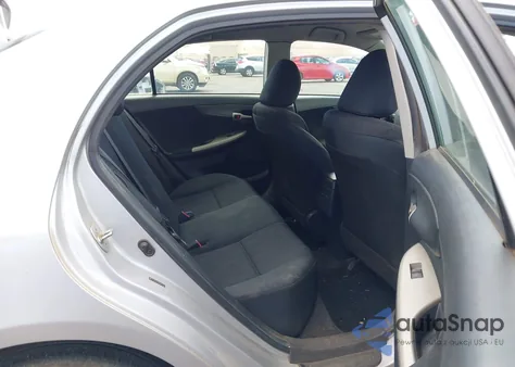 2011 Toyota Corolla S z USA, uszkodzony, nr VIN 2T1BU4EE9BC662709